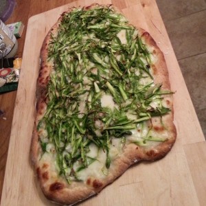 La De Blog - Shaved Asparagus Pizza